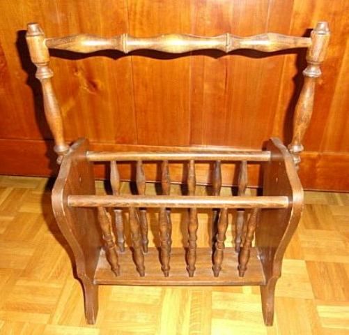 porte revue en bois 15 Mandres-les-Roses (94)