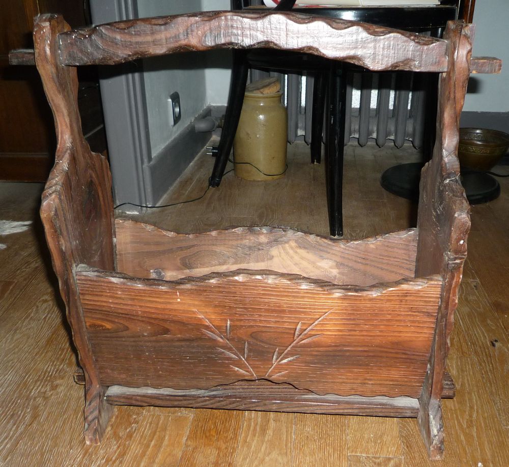 Porte revue en bois massif avec motifs sculptes 26 Dole (39)