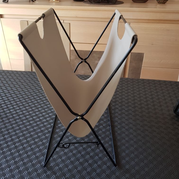 porte revue en m�tal noir et toile en cuir synth�tique beige 5 Caen (14)