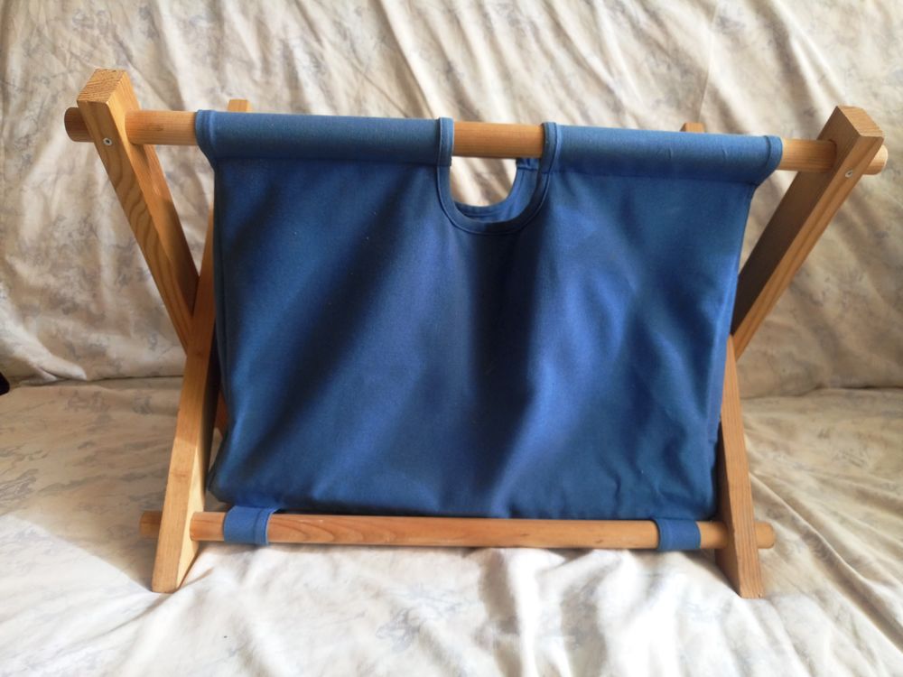 PORTE REVUE EN PIN NATUREL REPLIABLE 55 cm X 30 cm 10 Grasse (06)