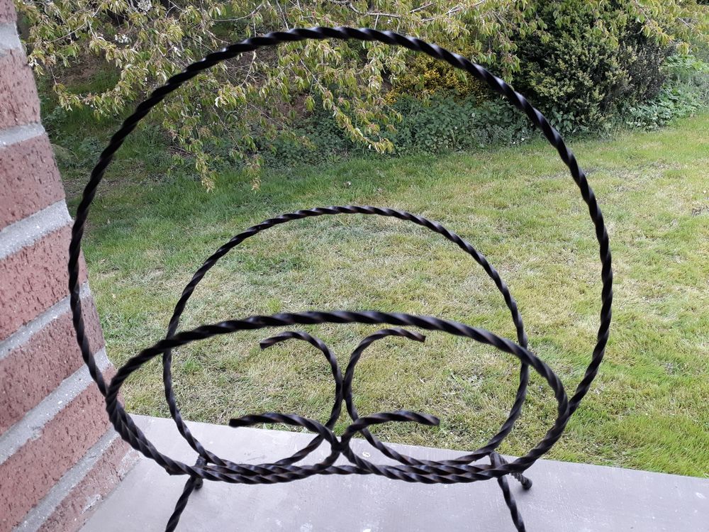 Porte-revues Fer forg� 15 Jenlain (59)
