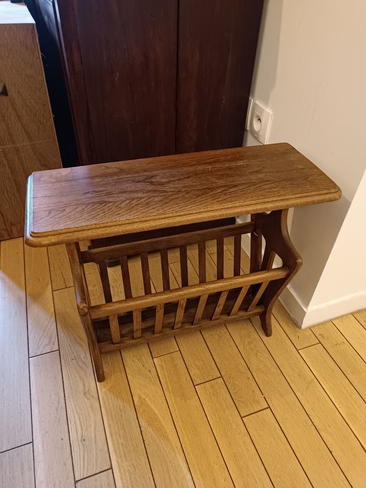 Porte-revues 40 Romainville (93)