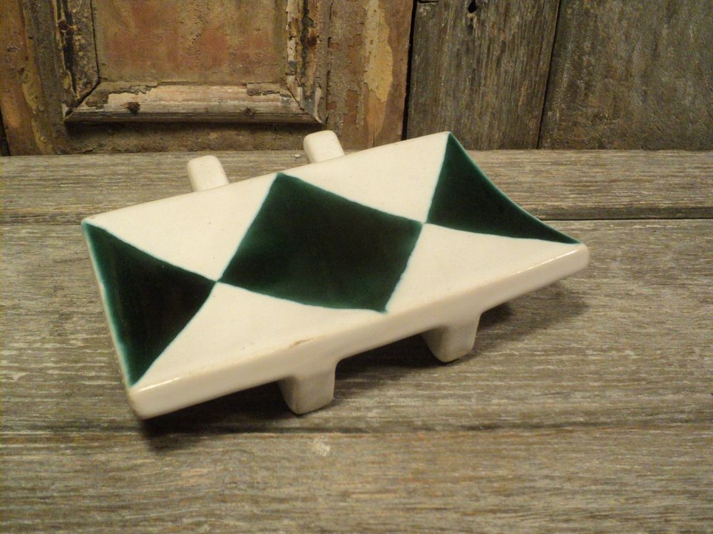 Porte-Savon Fa�ence �mail Style Lustucru Damier Vert Blanc. 20 Loches (37)