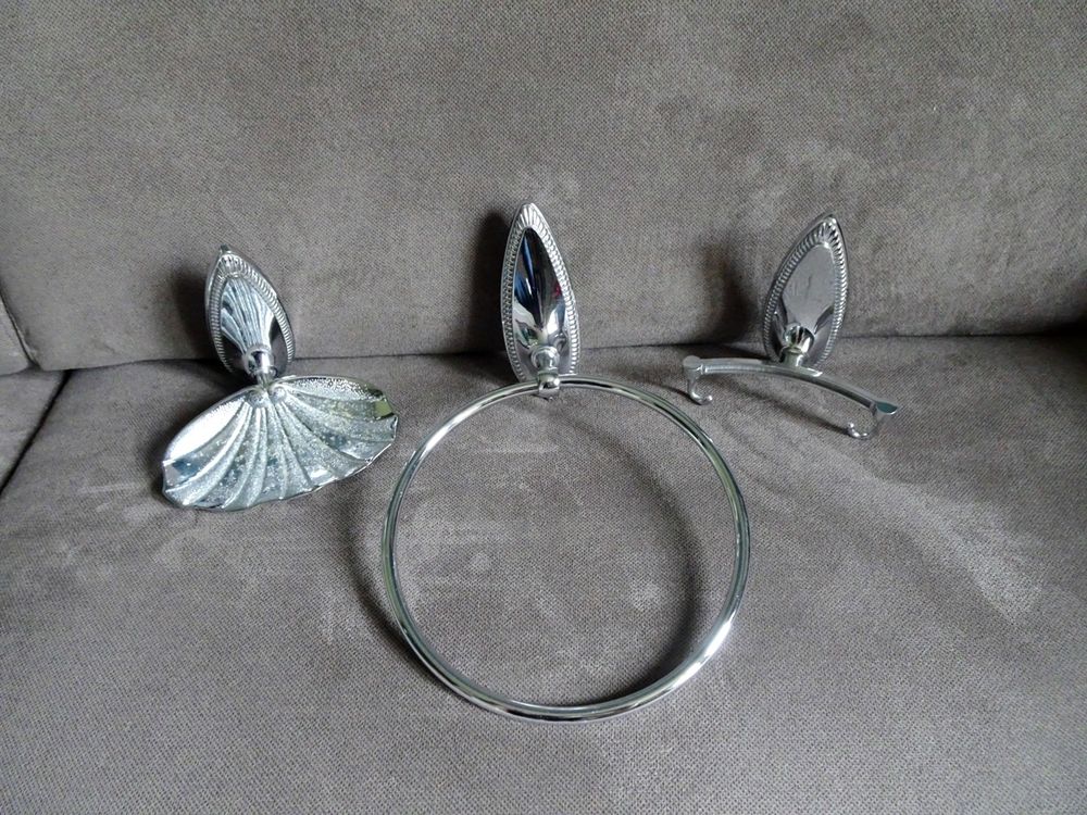 Porte serviette, savon, gan m�tal chrom� 70 Monflanquin (47)