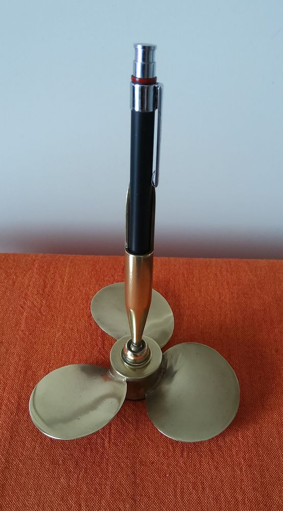 Porte stylo '' H�lice '' 65 Paris 20 (75)