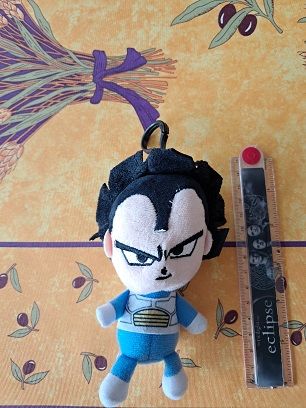 Porte-cl� V�g�ta Dragon Ball Z manga anime japon TV goodies 6 F�ves (57)