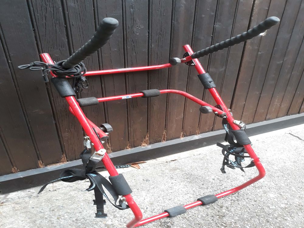 Porte-v�lo de coffre Mottez mod�le Sequoia 35 Mont�limar (26)