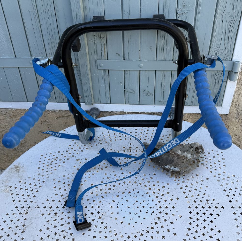 PORTE VELO POUR HAYON 15 Villeneuve-l�s-Avignon (30)