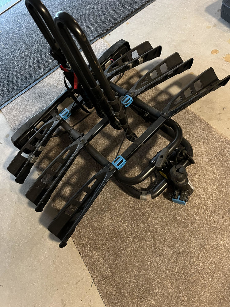 PORTE 3 VELOS  AMOVIBLE  SUSPENDU SUR ATTELAGE 205 Calais (62)