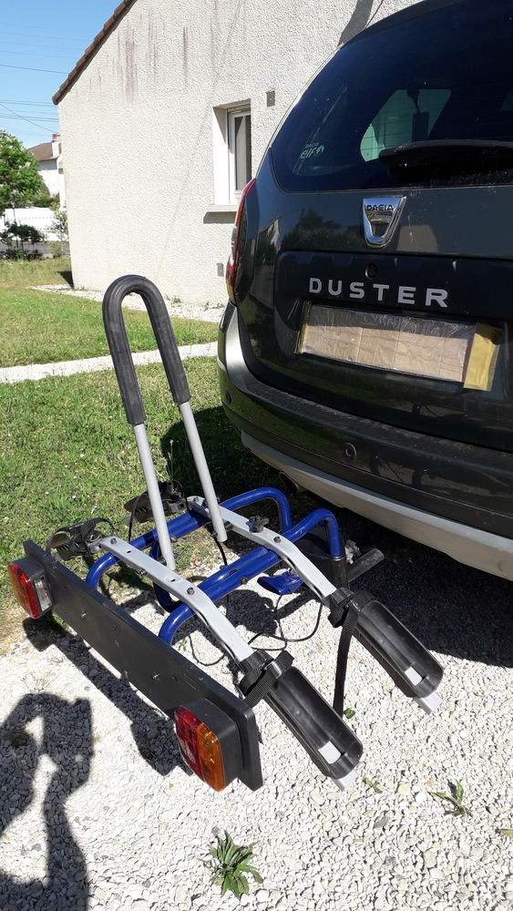 porte-v�los NORAUTO  plate-forme 
48 Mauz�-sur-le-Mignon (79)