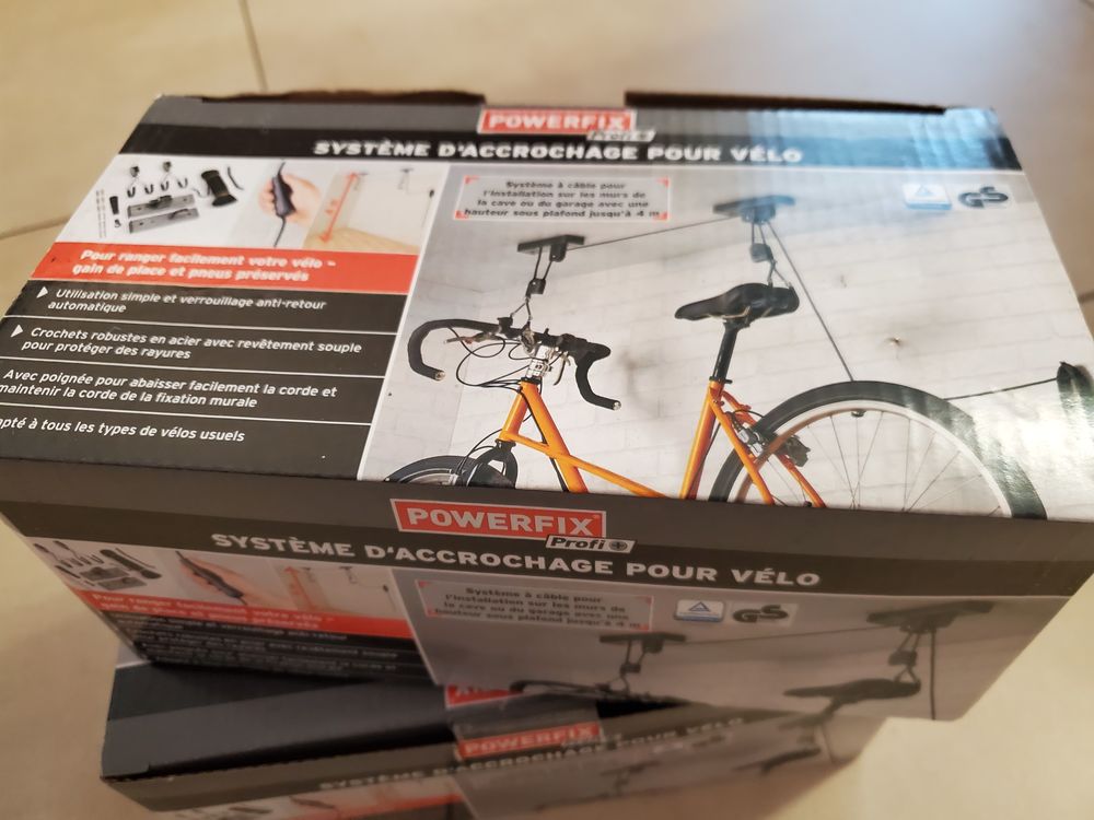 Porte v�los suspendu pour garage 12 Rochecorbon (37)