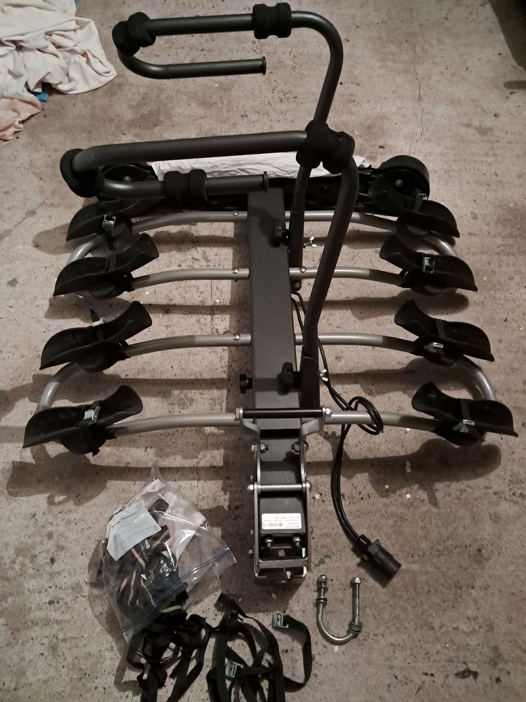 PORTE VELOS 4 VELOS MARQUE MOTTEZ SUR ATTELAGE ETAT NEUF 290 Fonsorbes (31)