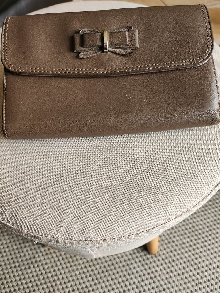 Portefeuille femme cuir Lancaster 35 Caromb (84)