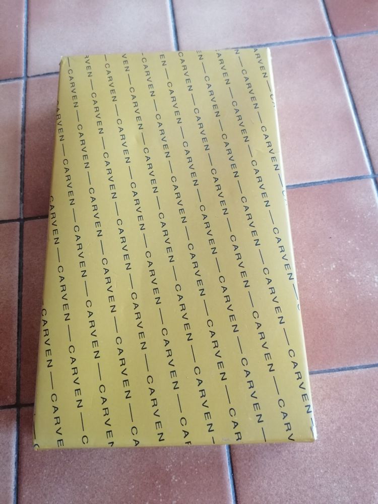 Portefeuille et porte cartes Carven 15 Venizy (89)