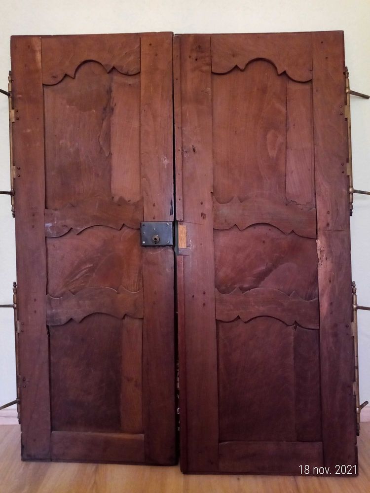 Portes armoire bretonne 0 Salon-de-Provence (13)