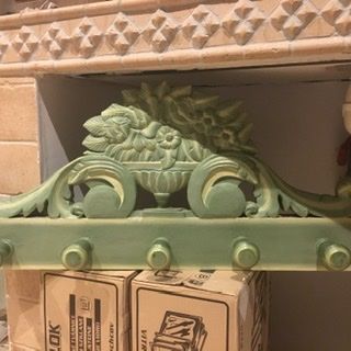 Portes manteaux en bois massif et lustre 0 Le Beausset (83)