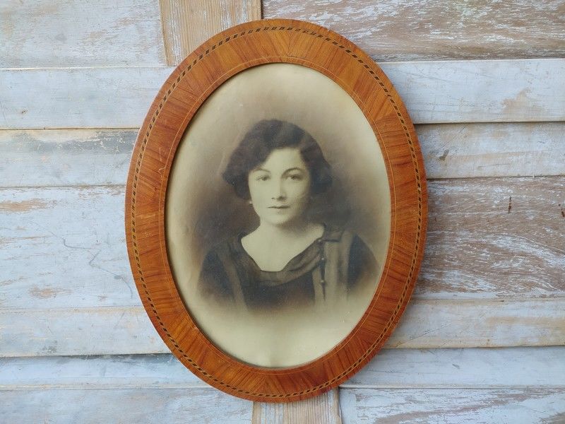 Portrait Femme Cadre Photo Marqueterie Bois Art D�co
60 Loches (37)