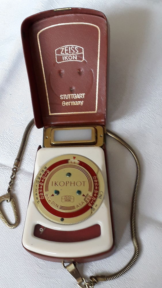 posem�tre IKOPHOT
30 Salon-de-Provence (13)