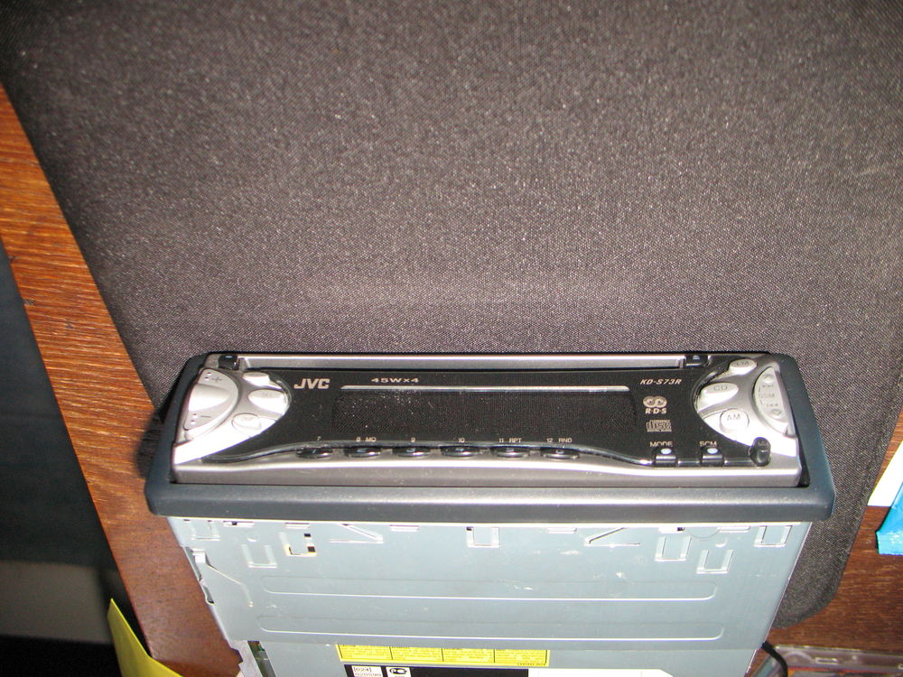 poste cd auto 30 Villouxel (88)