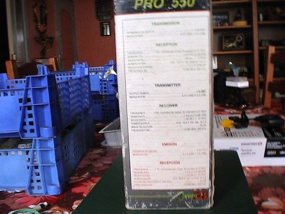 poste C B portable avec chargeur 220 v 
150 Saint-Priest-en-Jarez (42)