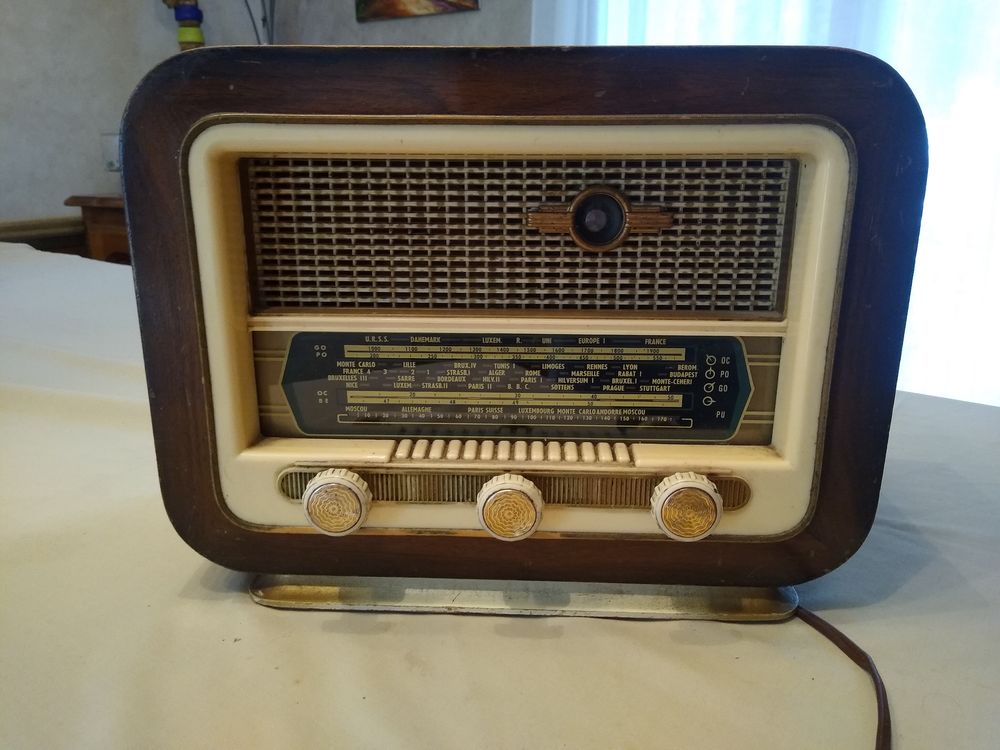 poste radio Telefunken vintage, années 50 0 Saint-Satur (18)