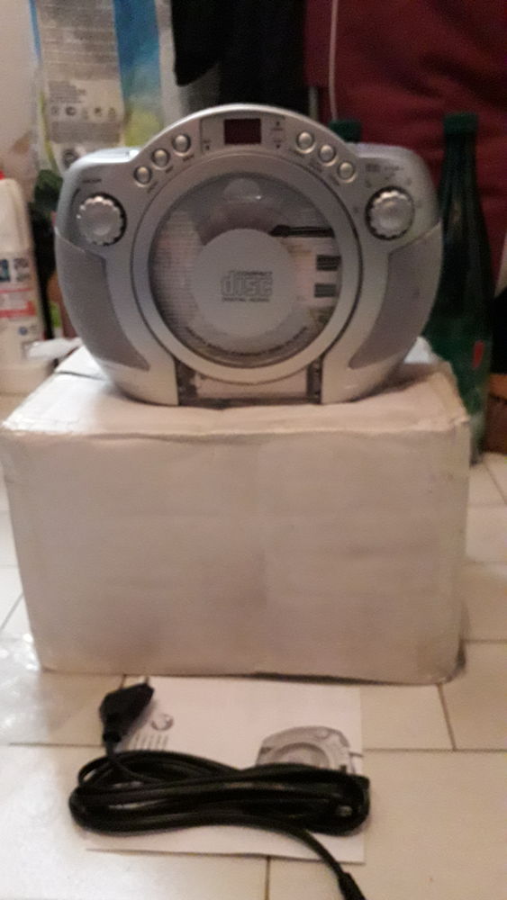 POSTE RADIO TOUT NEUF DE MARQUE LUXELLE 30 Boulogne-Billancourt (92)