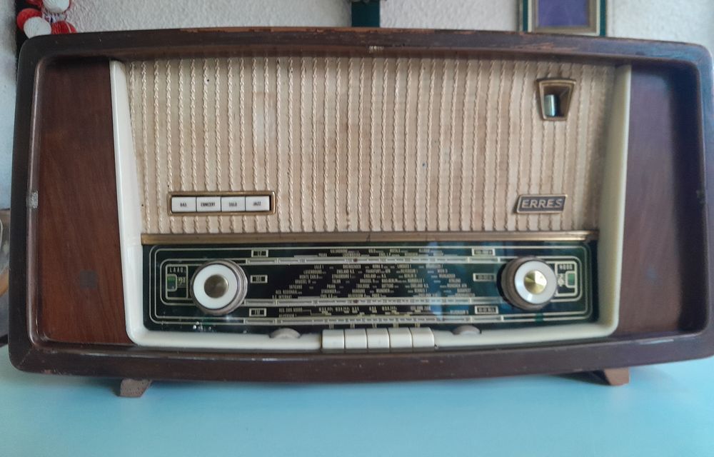 POSTE DE RADIO VINTAGE 50 Agde (34)