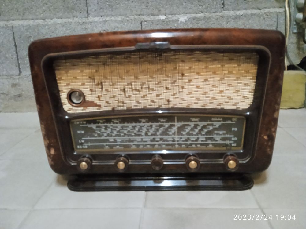 poste de radio 100 Charmes-sur-Rh�ne (07)