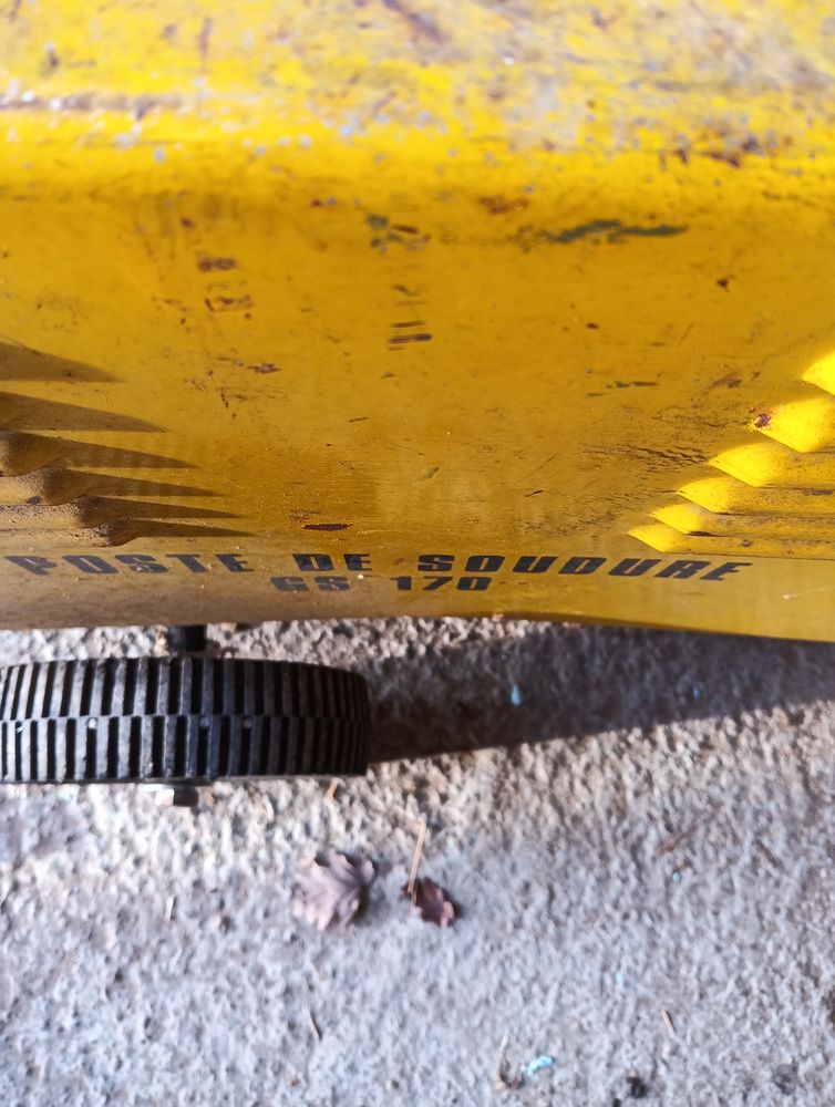 Poste a souder 1 Marcillac-Vallon (12)