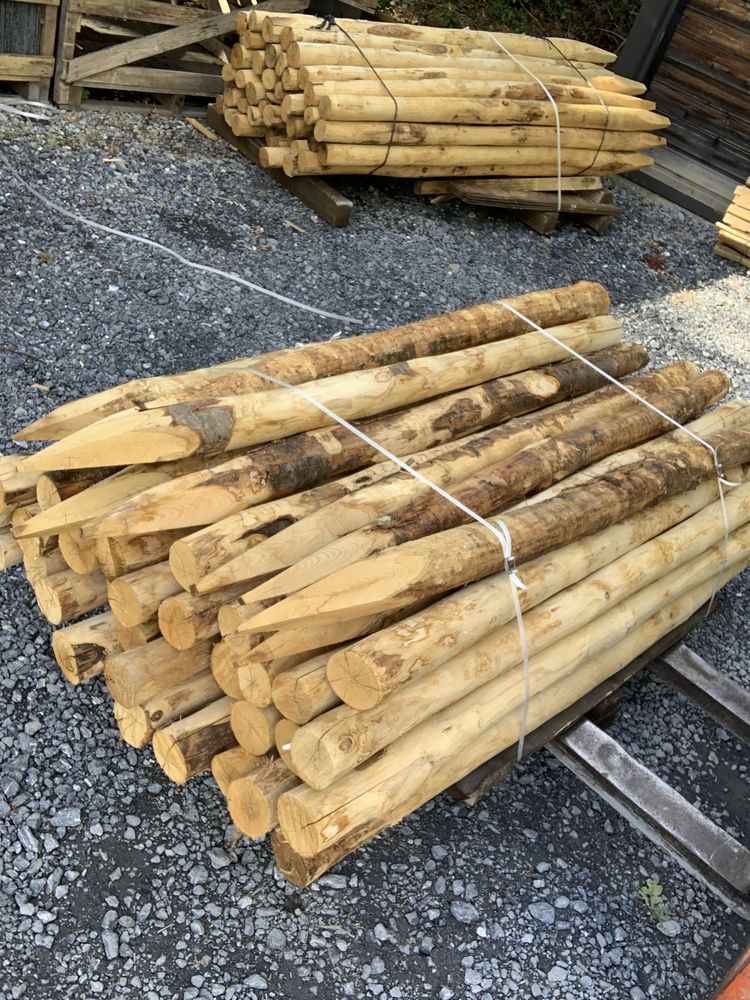 Poteau ch�taignier �point� �corc� hauteur 1M60 et 6/8cm de d 6 Pau (64)