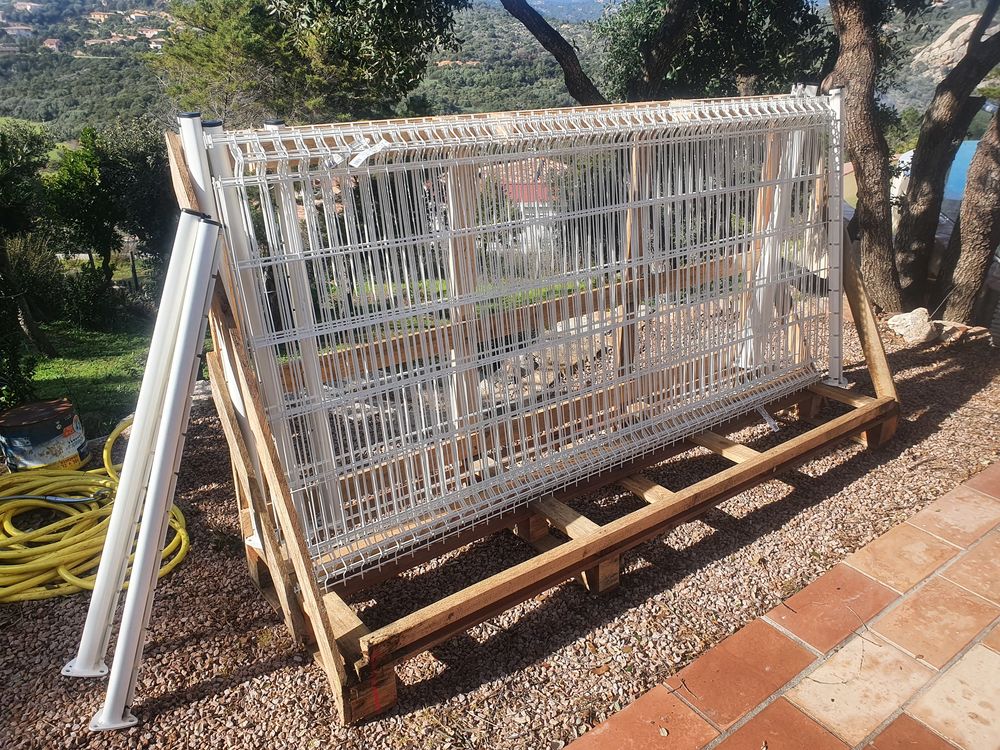 POTEAUX ET GRILLES 390 Sart�ne (20)