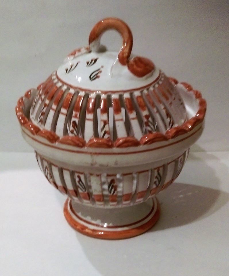 poterie tunisienne d�coration H 17 x D 14 en cm 4 euros  4 Marseille 9 (13)