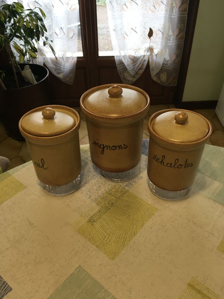 Pots a �pice 7 Frotey-l�s-Lure (70)