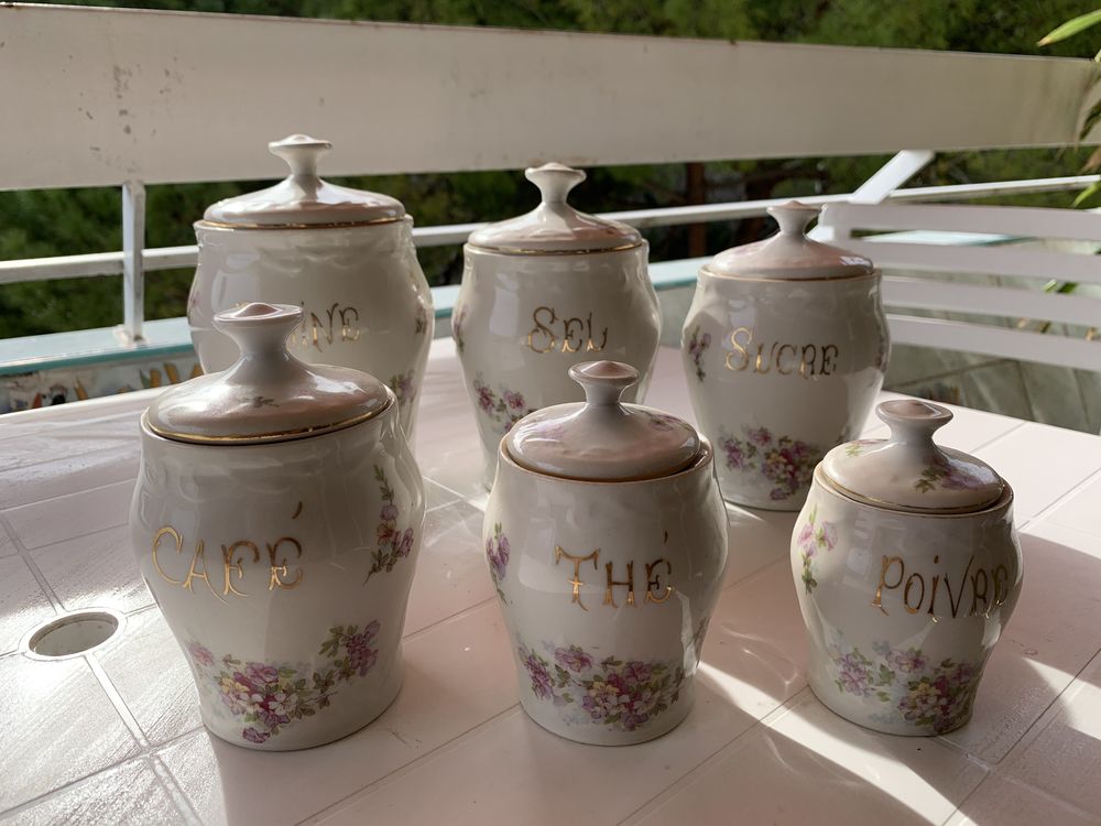 6 pots en faience 50 Antibes (06)