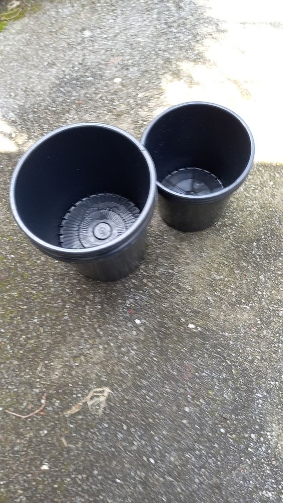 pots de fleurs recyclable diff�rentes tailles 10 Nogent-le-Rotrou (28)