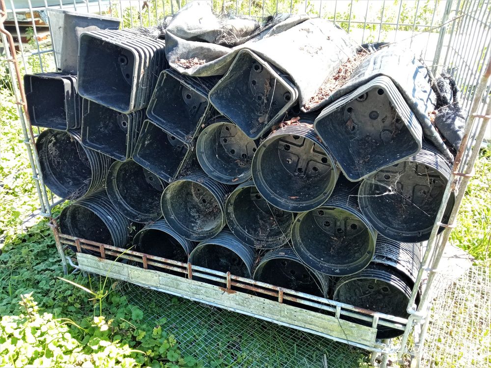 Pots de fleurs pvc 10 Sarpourenx (64)