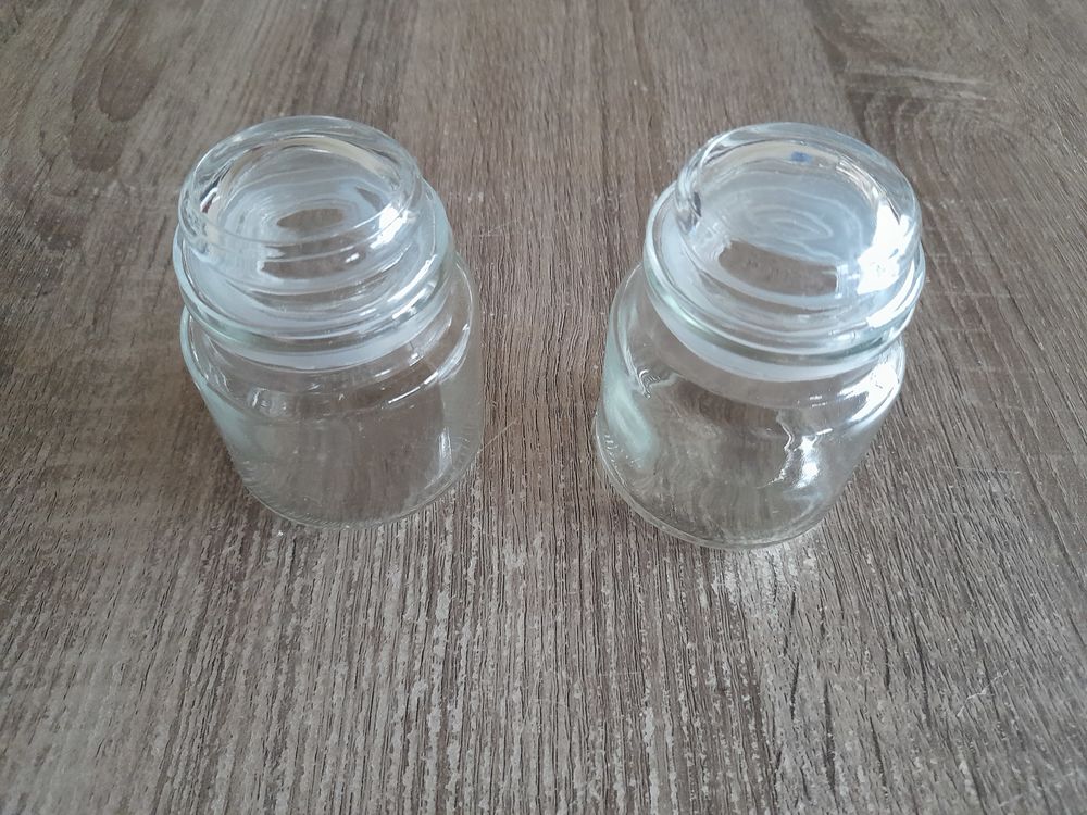 Lot de 2 pots herm�tiques 2 Tours (37)