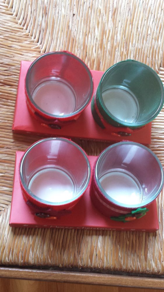 4 pots identiques en verre d�cor�s pour no�l 0 M�rignies (59)