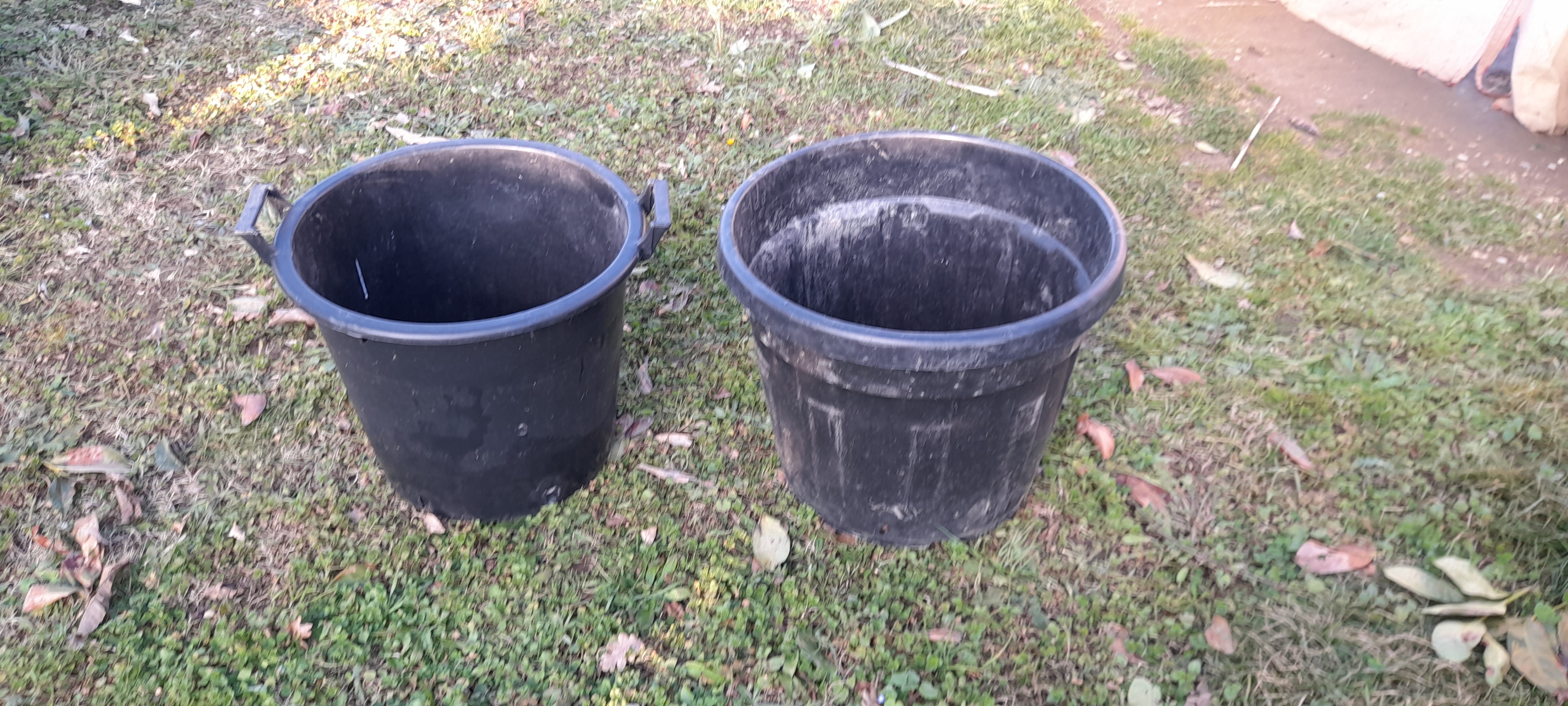 Pots de plantation 2 Casteljau (07)