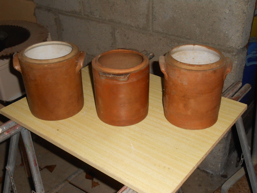 3 POTS EN TERRE (137) 10 Vend�me (41)