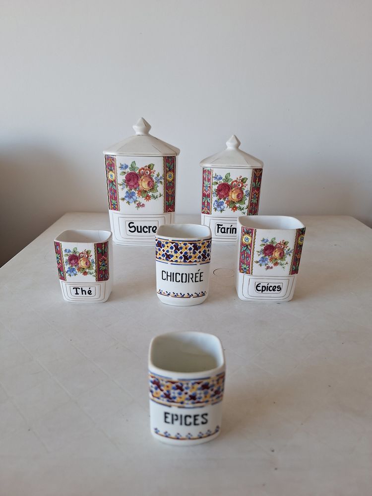 Lot de 6 pots  vintage  en porcelaine 10 Roquebrune-Cap-Martin (06)