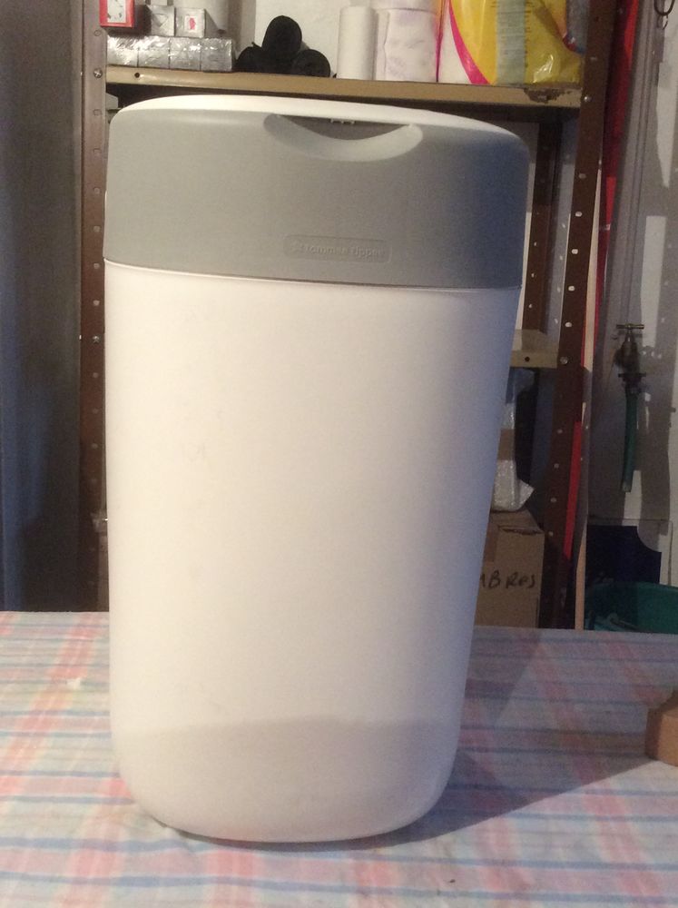 poubelle a couche 8 Isbergues (62)