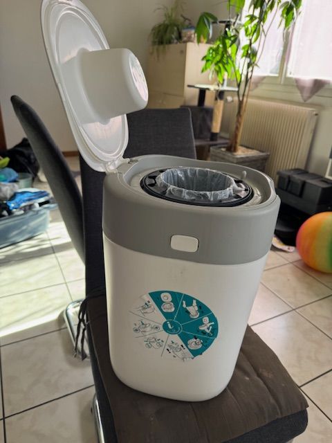 Poubelle � couches pour b�b� 8 Frasne (25)