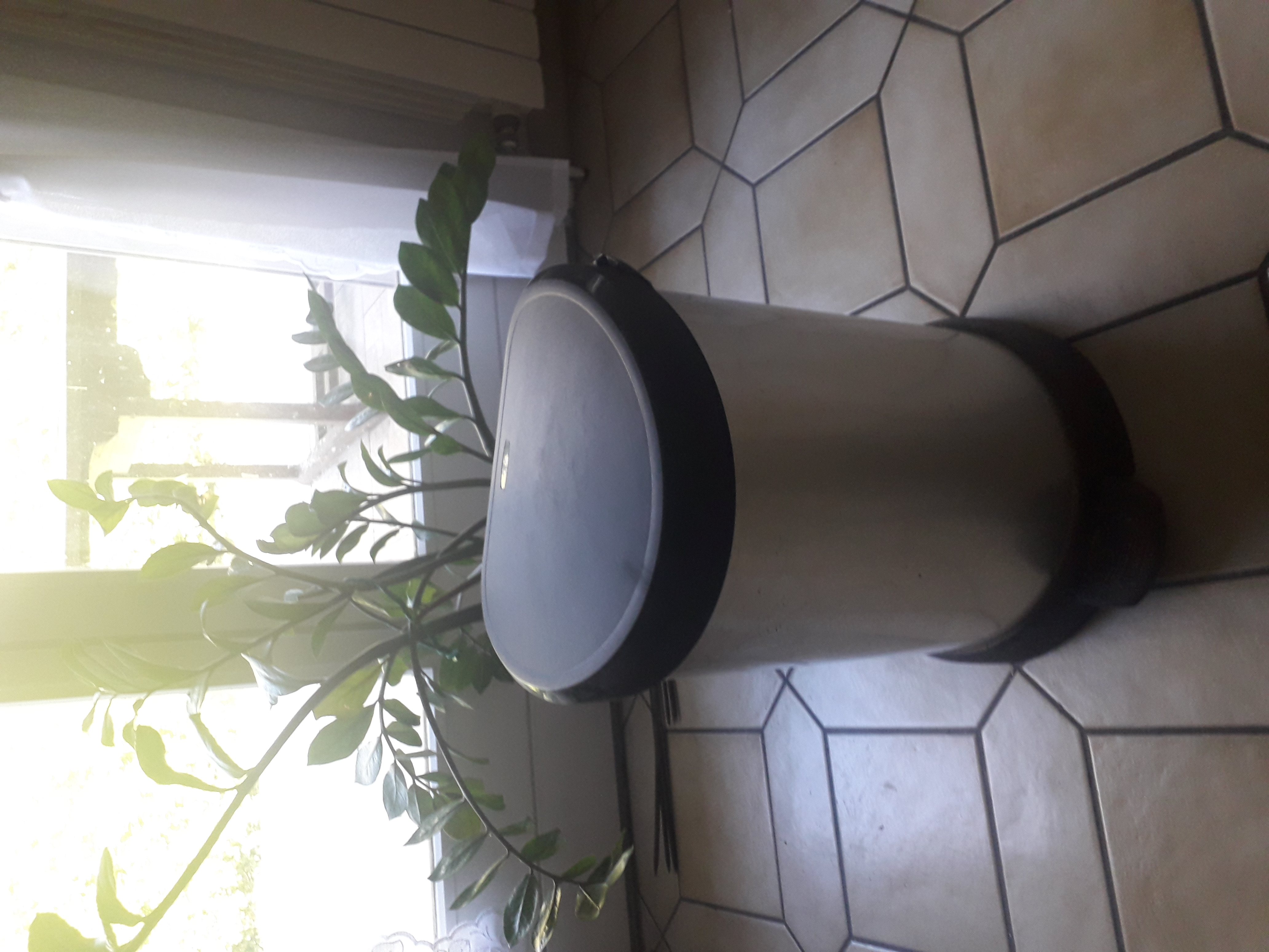 Poubelle inox haut 45 cm et diam�tre 30 cm 15 Marly (59)