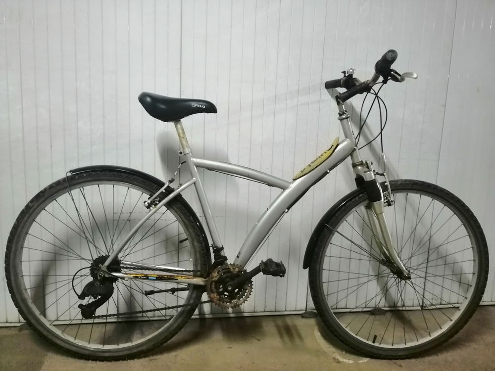 VTC 28 pouce B'twin D�cathlon 65 Saint-Jean-de-Monts (85)