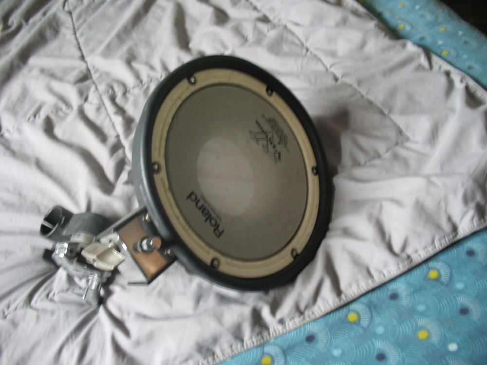 pad 8 pouces pour batterie electronic ROLAND 40 M�r�ville (91)