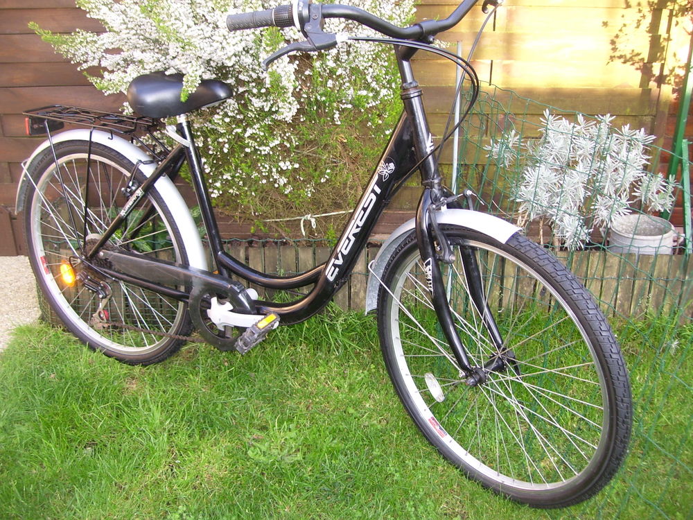 V TC 26 pouces 6 vitesses Uban 65 La Roche-sur-Yon (85)