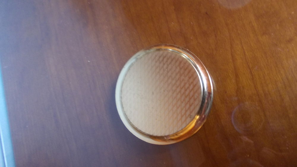 poudrier vintage 15 Thiais (94)