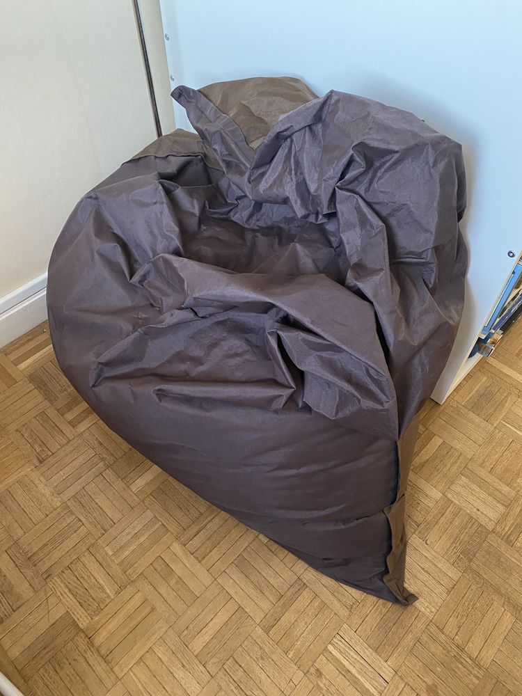 Pouf carr� tr�s confortable 15 Lyon 7 (69)