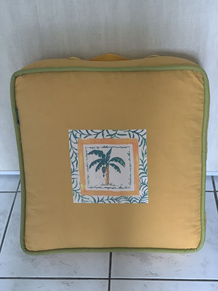 Pouf Coussin sol carr� motif exotique 7 Monts (37)